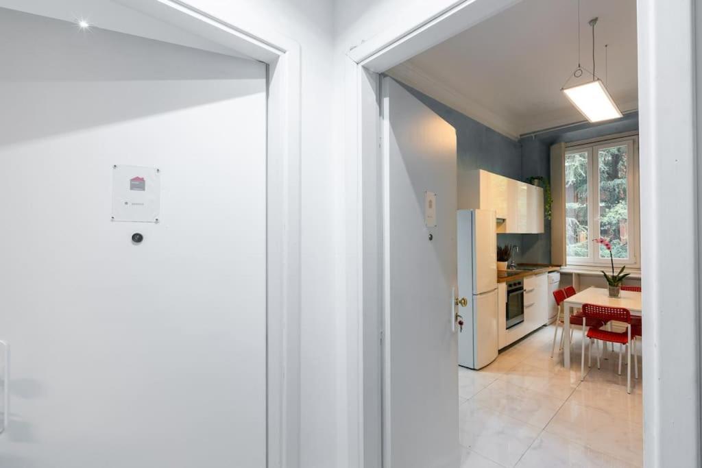 Bramante Apartment Milan Bagian luar foto